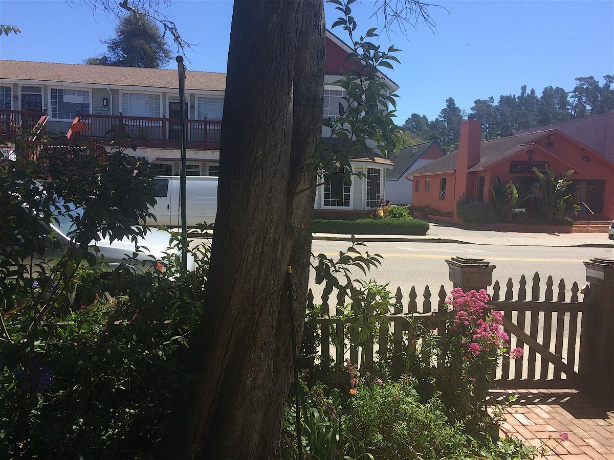The Squibb Houses Cambria Luaran gambar