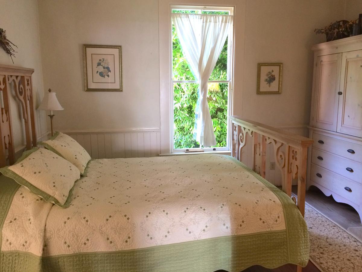 The Squibb Houses Cambria Luaran gambar