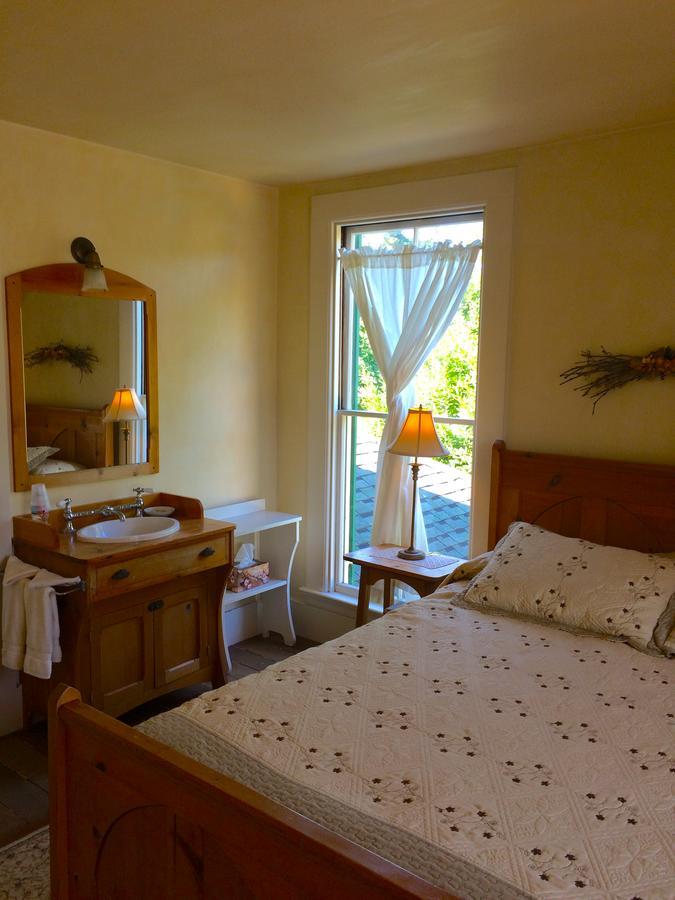 The Squibb Houses Cambria Luaran gambar