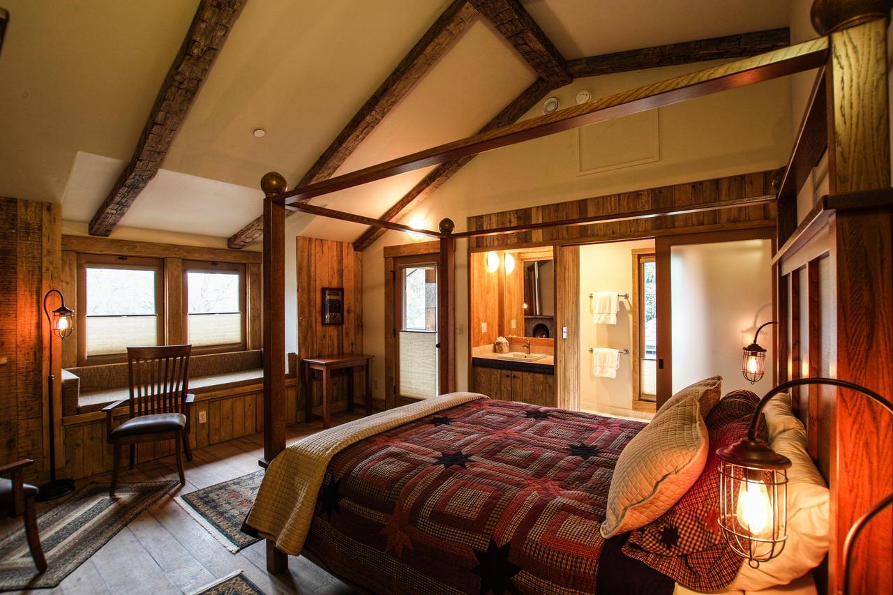 The Squibb Houses Cambria Luaran gambar